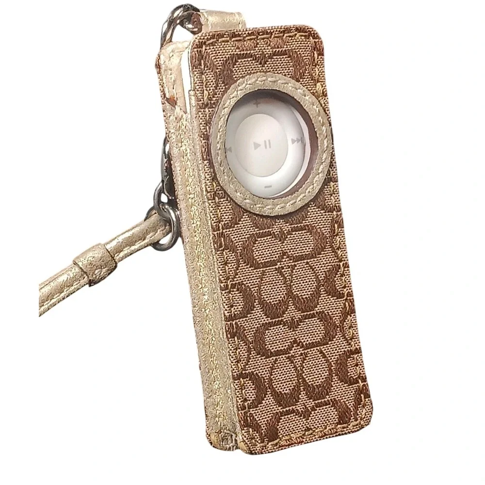 Coach Signature C Canvas iPod Shuffle 1st Gen Case Gold Khaki Lanyard‎ Vtg Y2K